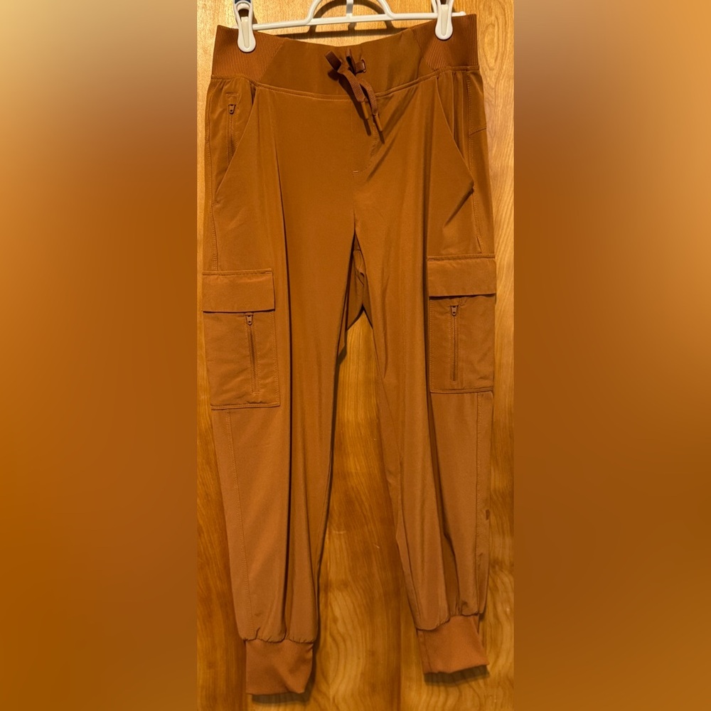 all in motion women’s Cargo Joggers in Rust